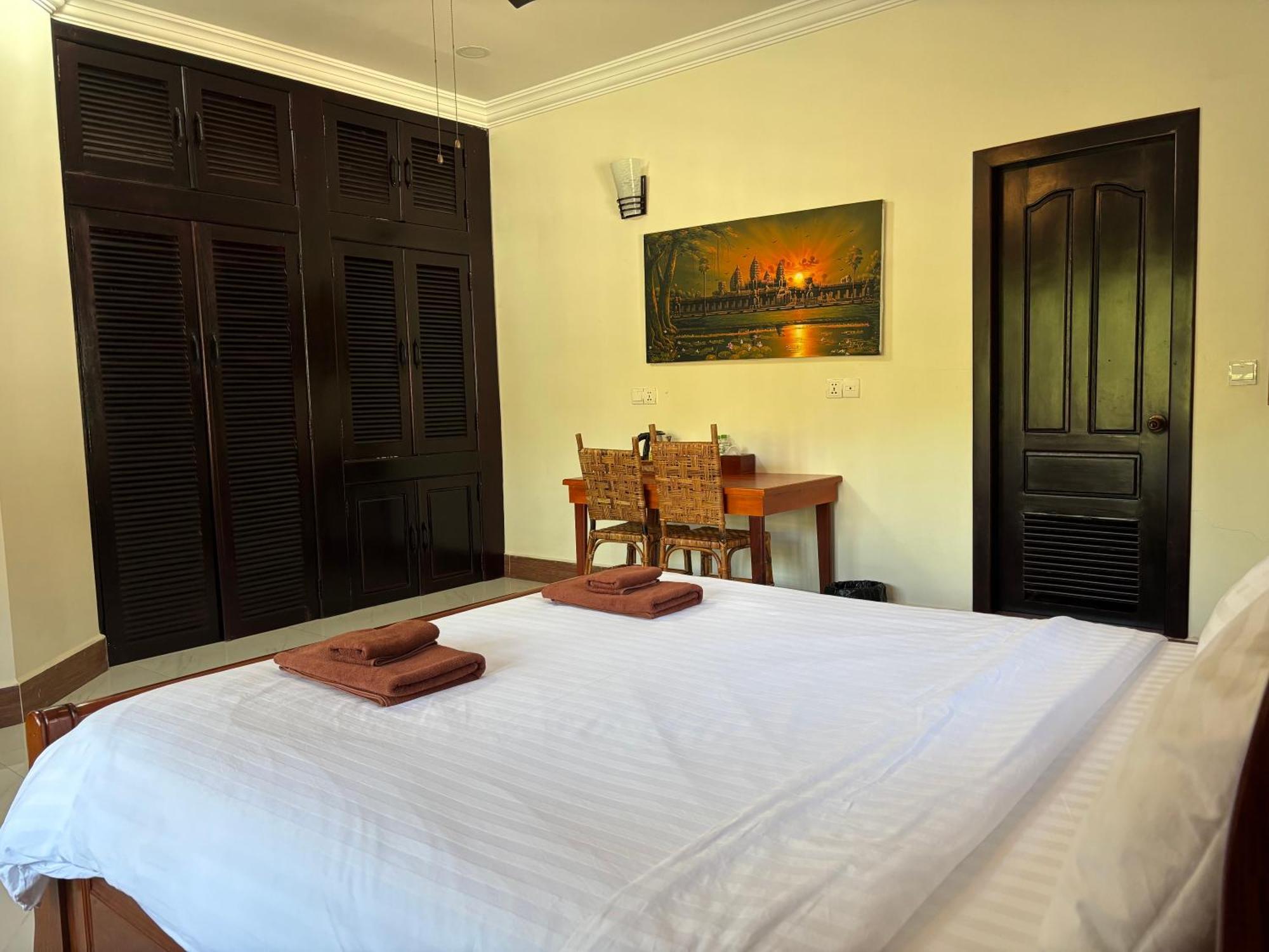 Hotel Lily Pad Boutique